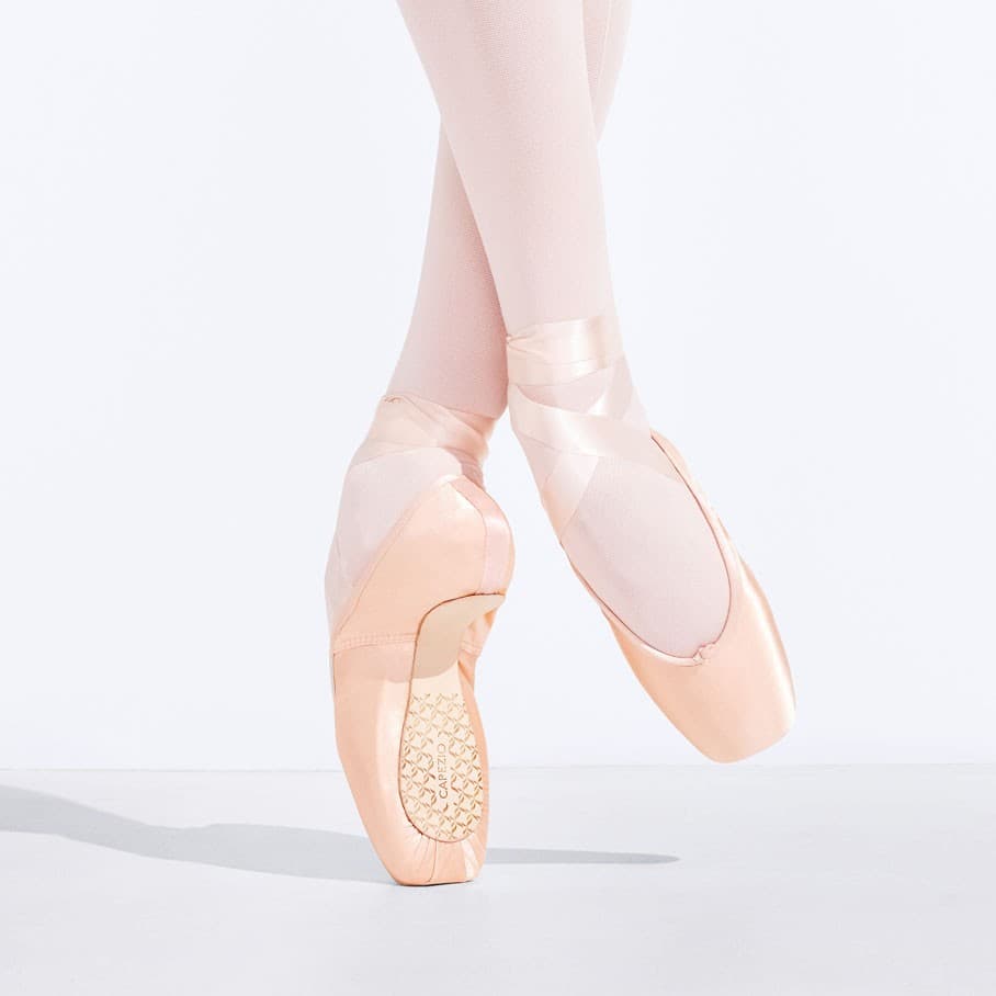 176 Contempora Pointe Shoe 052931045049